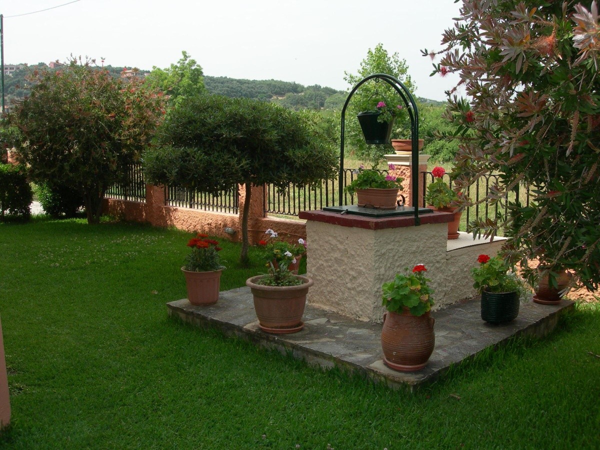 Elena Apartments