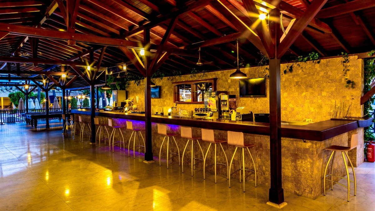 Julian Club