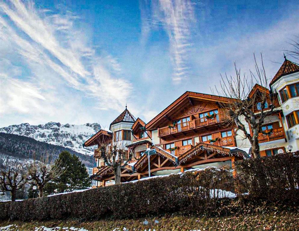 5denní zájezd s dopravou, polopenzí a skipasem v ceně – hotel Du Lac