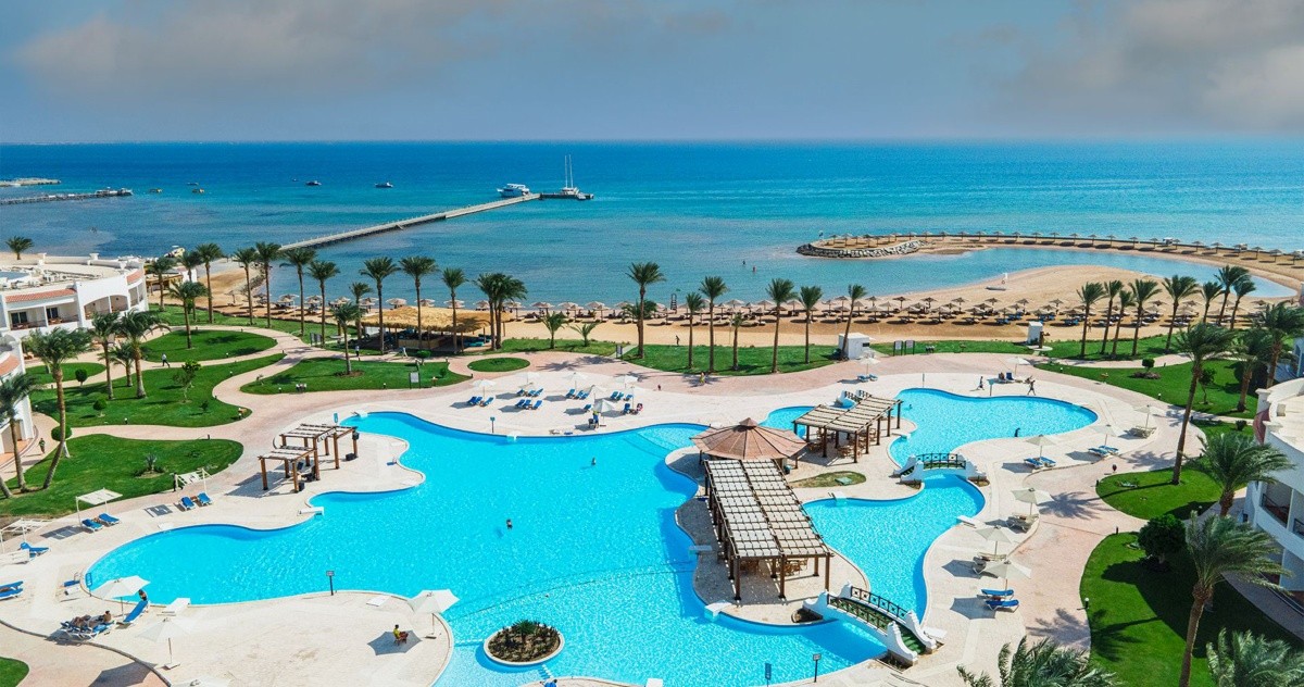 Sunrise Riviera Aqua Park Resort