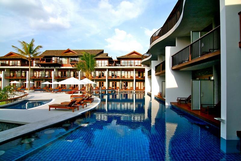 Holiday Ao Nang Beach Resort