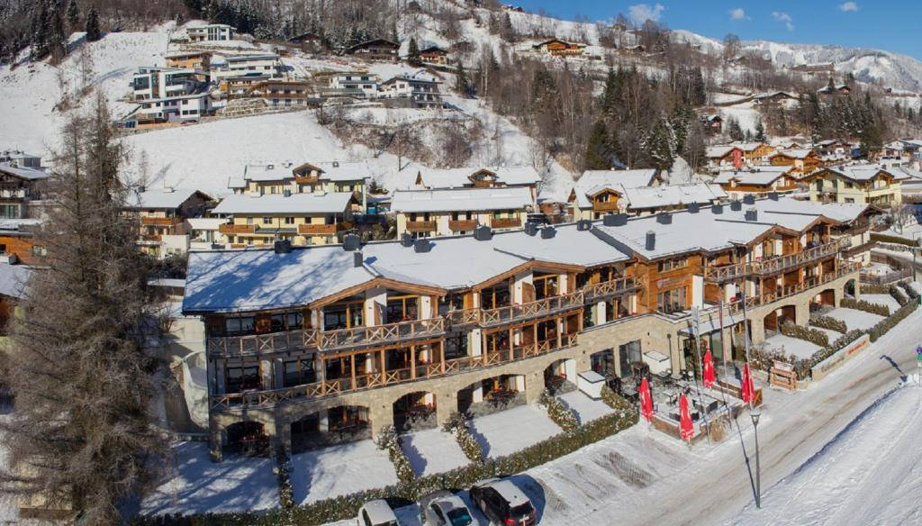 Avenida Mountain Lodges