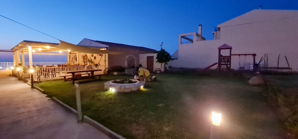 Ekavi Beach