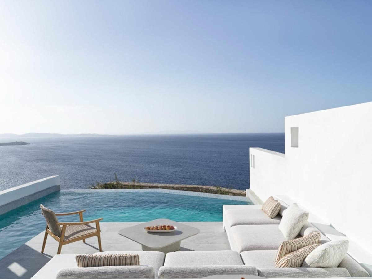 Deos Mykonos - The Set Collection