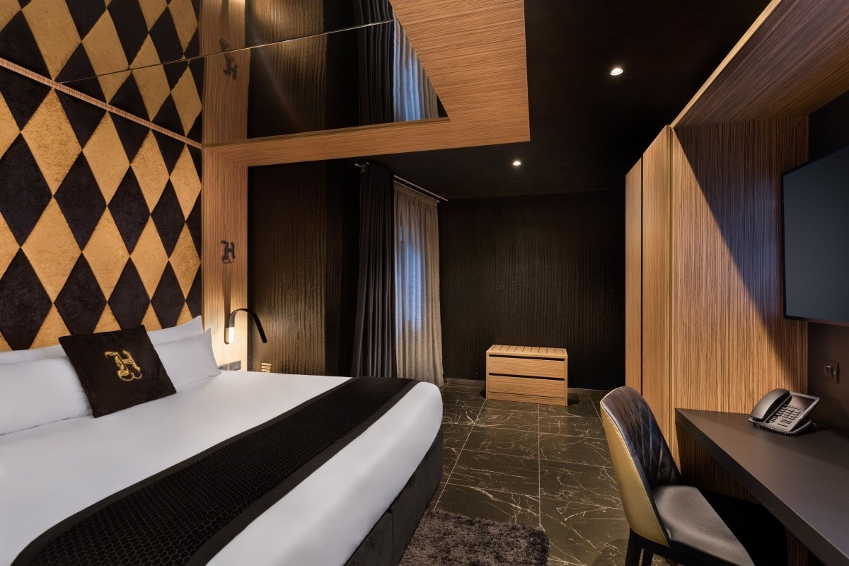 H Hotel - Adults Only