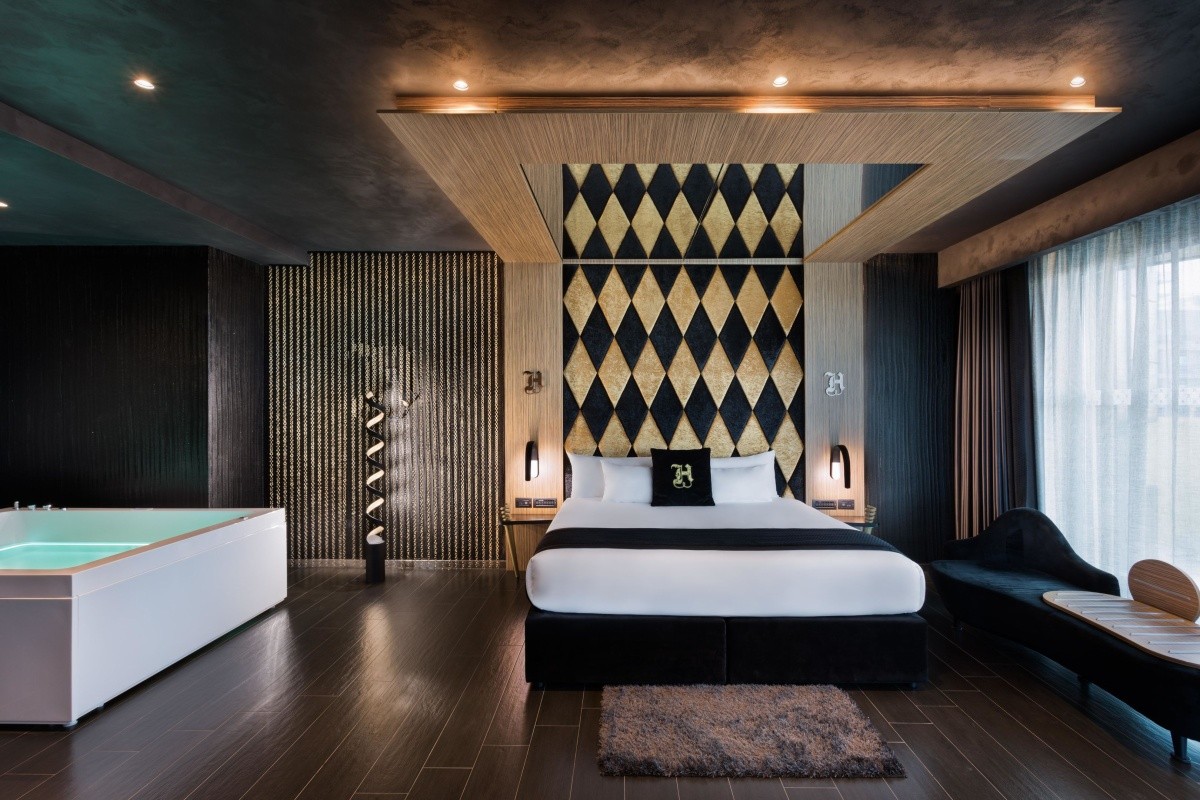 H Hotel - Adults Only