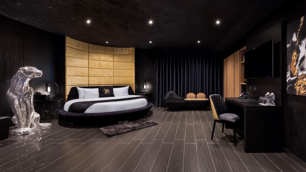 H Hotel - Adults Only