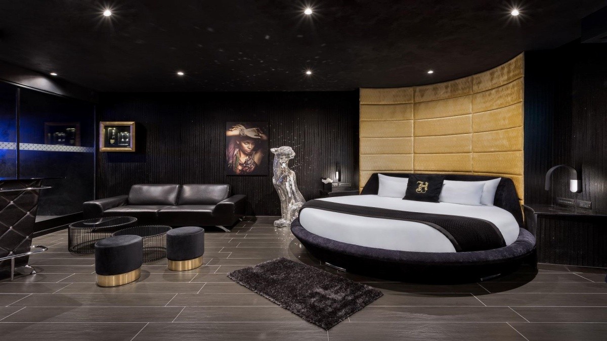 H Hotel - Adults Only