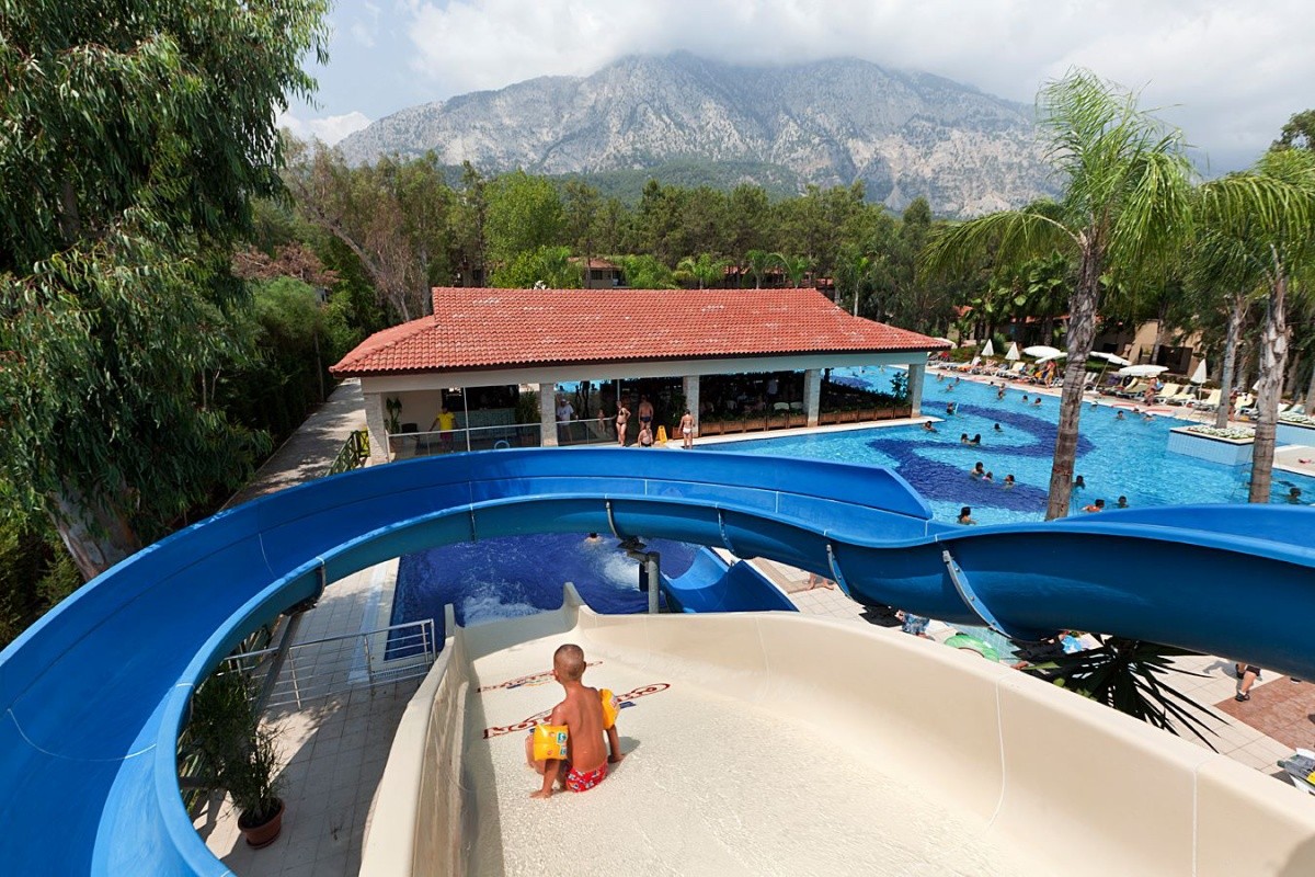 Champion Holiday Village