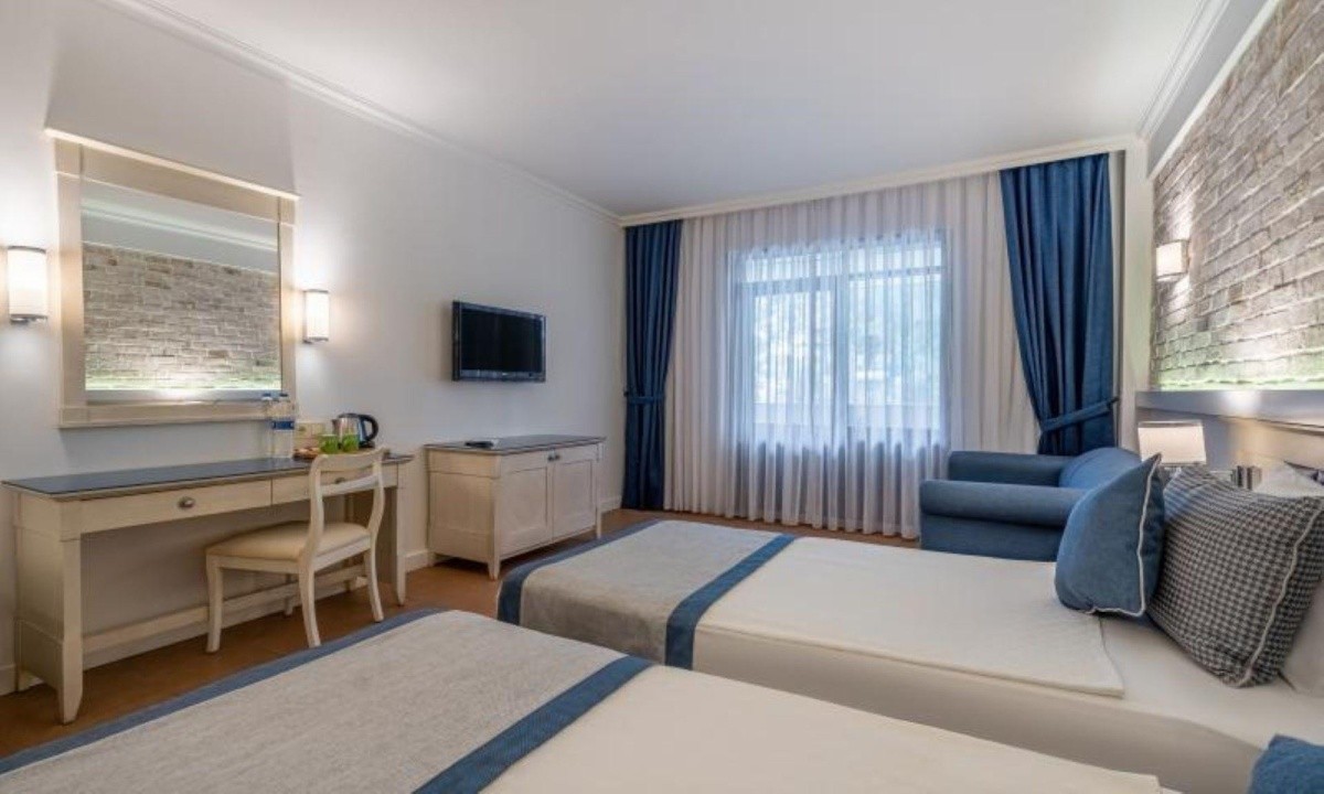 Champion Holiday Village