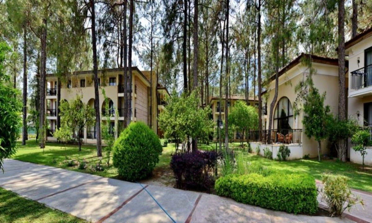 Champion Holiday Village
