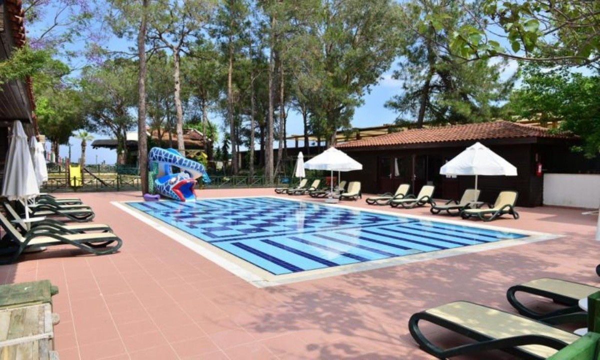Champion Holiday Village