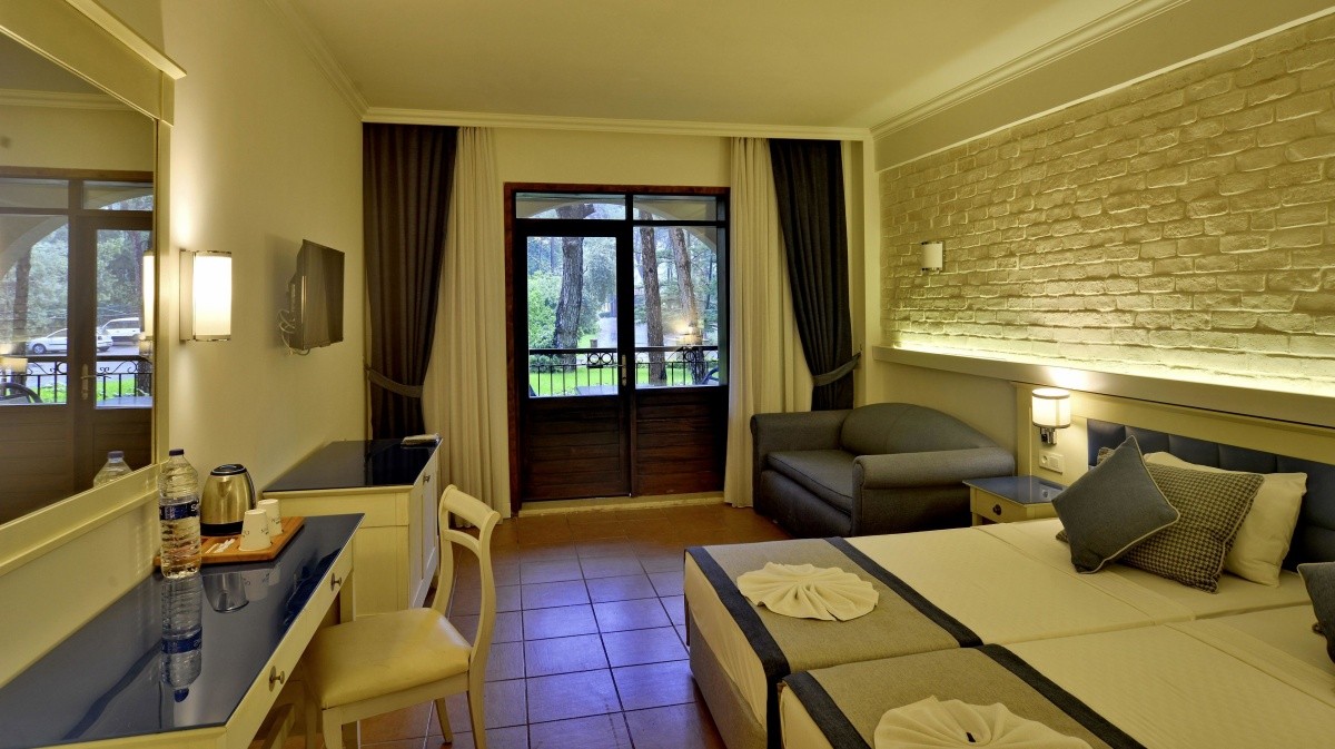 Champion Holiday Village