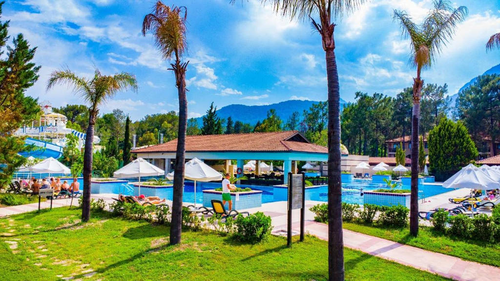 Champion Holiday Village