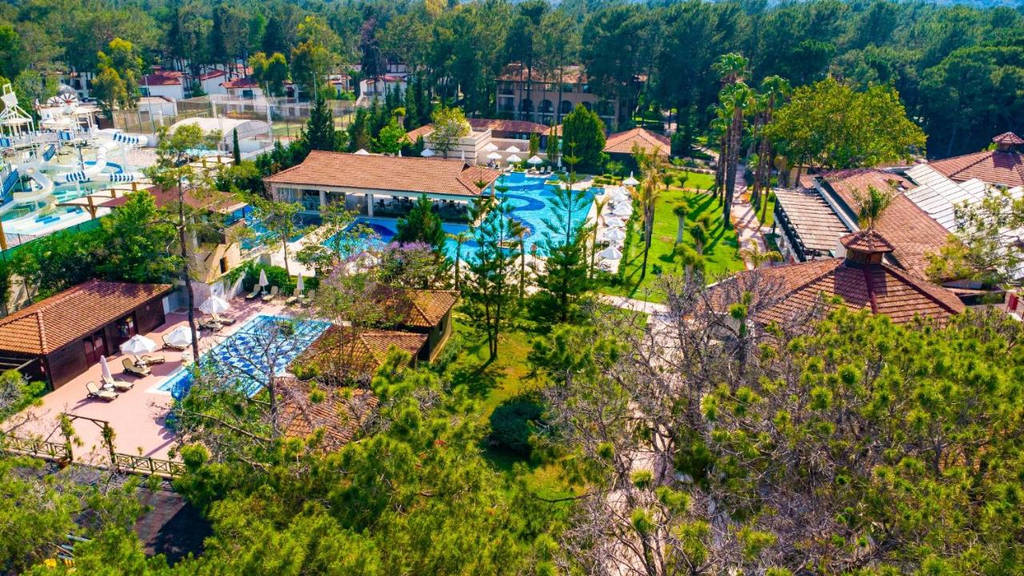 Champion Holiday Village