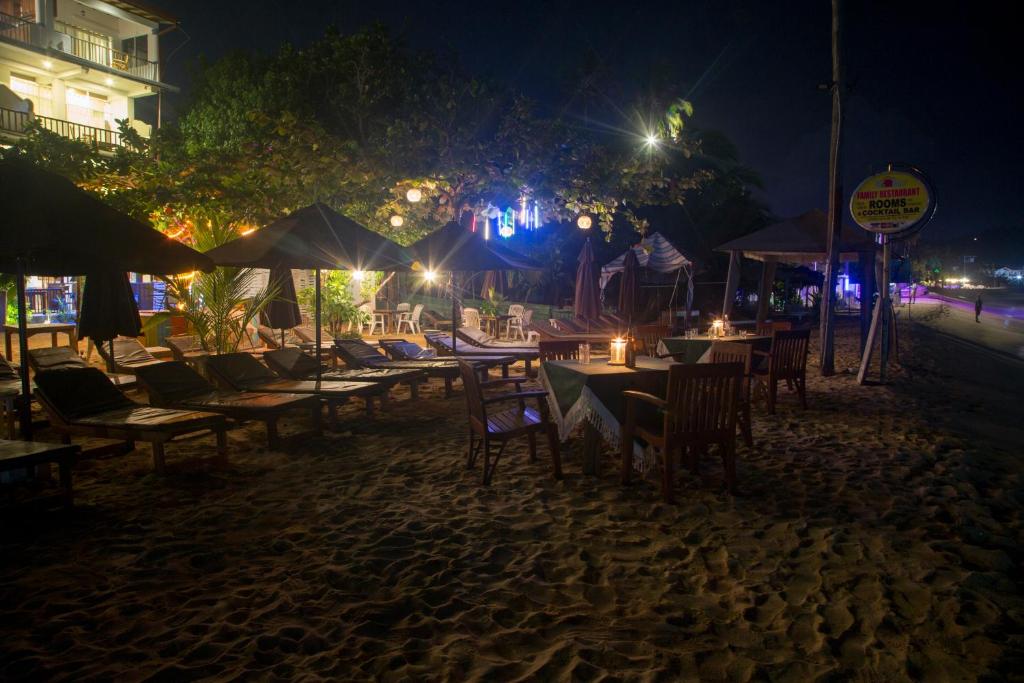 Wave Beach Resort