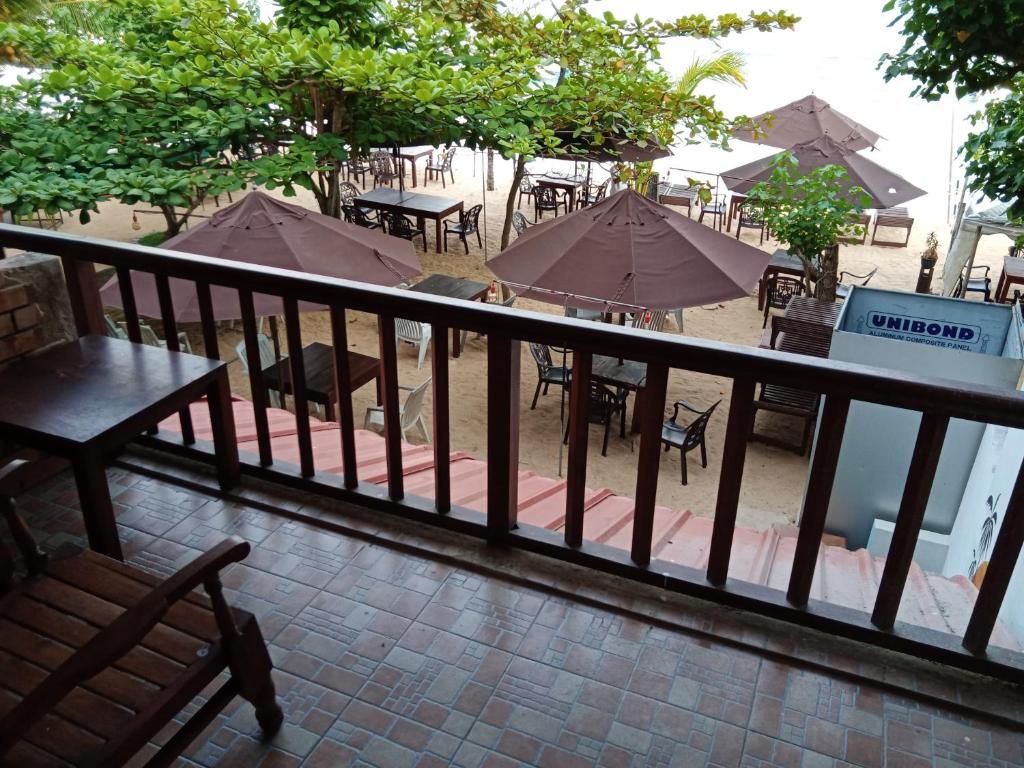Wave Beach Resort