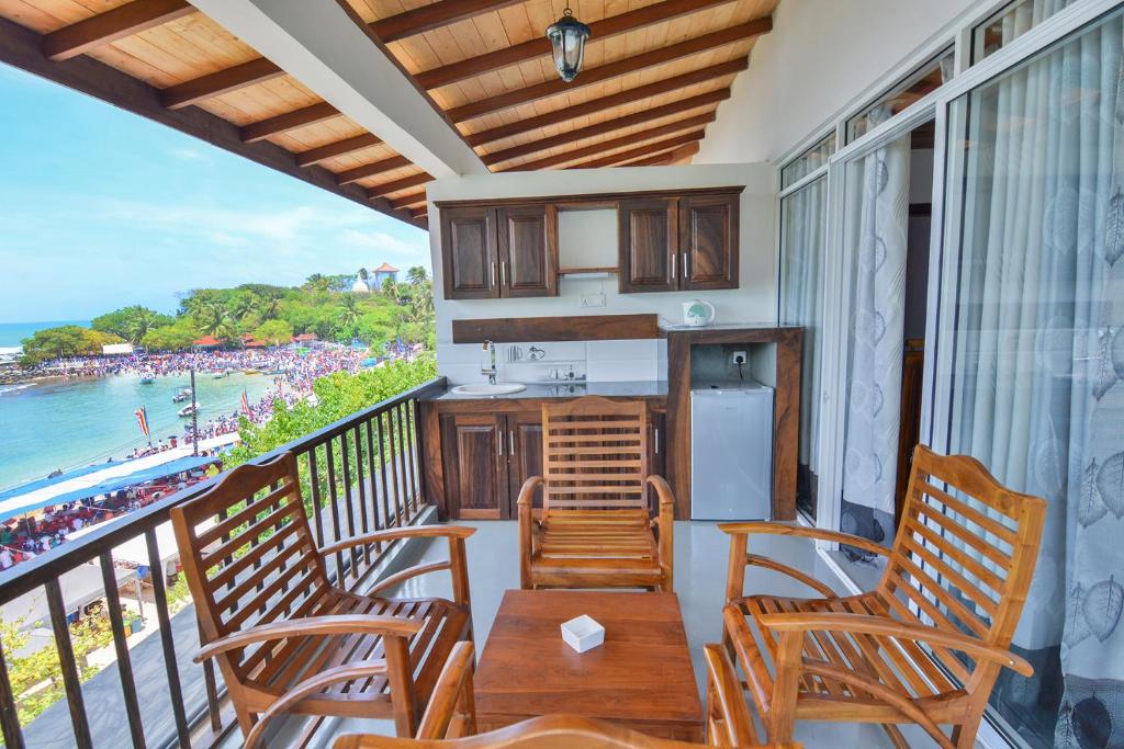 Wave Beach Resort