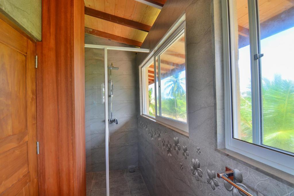 Wave Beach Resort