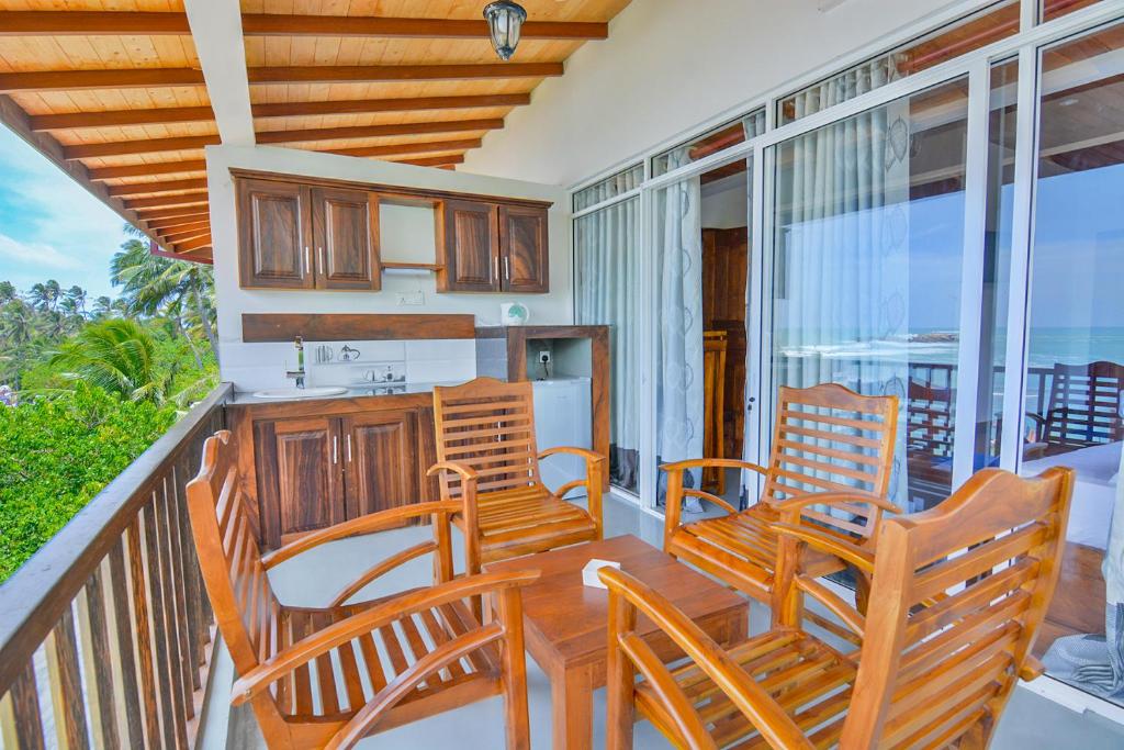 Wave Beach Resort