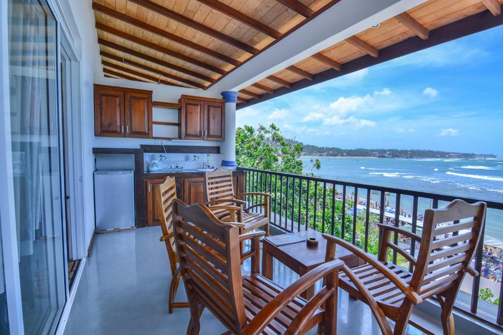 Wave Beach Resort