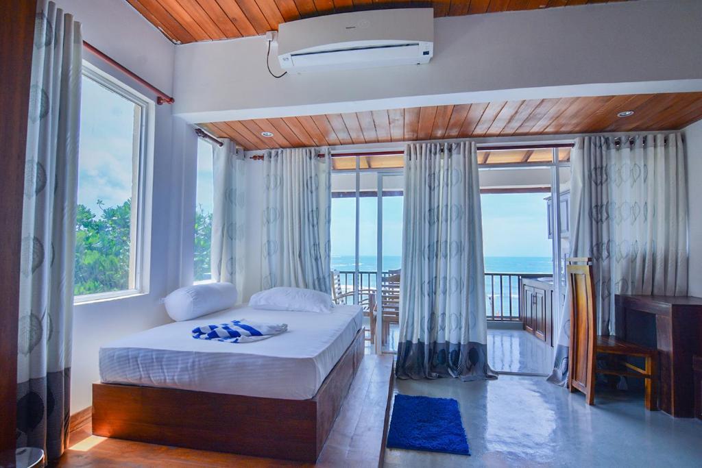 Wave Beach Resort
