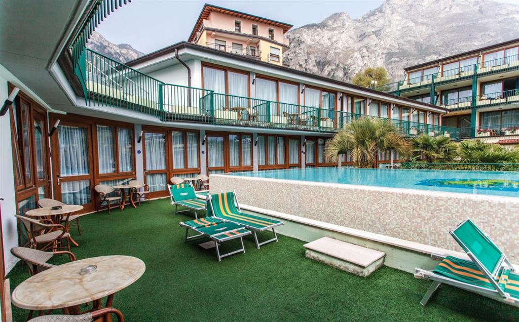 Hotel Alexander (snídaně)