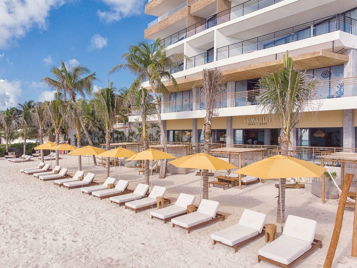 Residences At The Fives Oceanfront (Puerto Morelos)