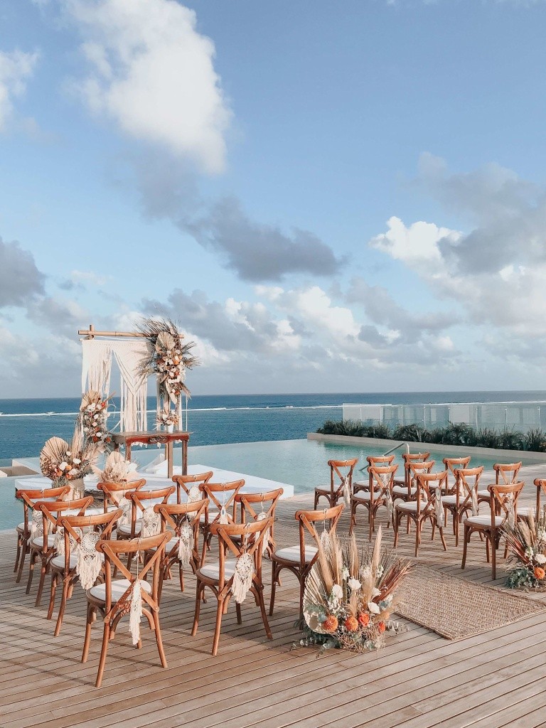 Residences At The Fives Oceanfront (Puerto Morelos)