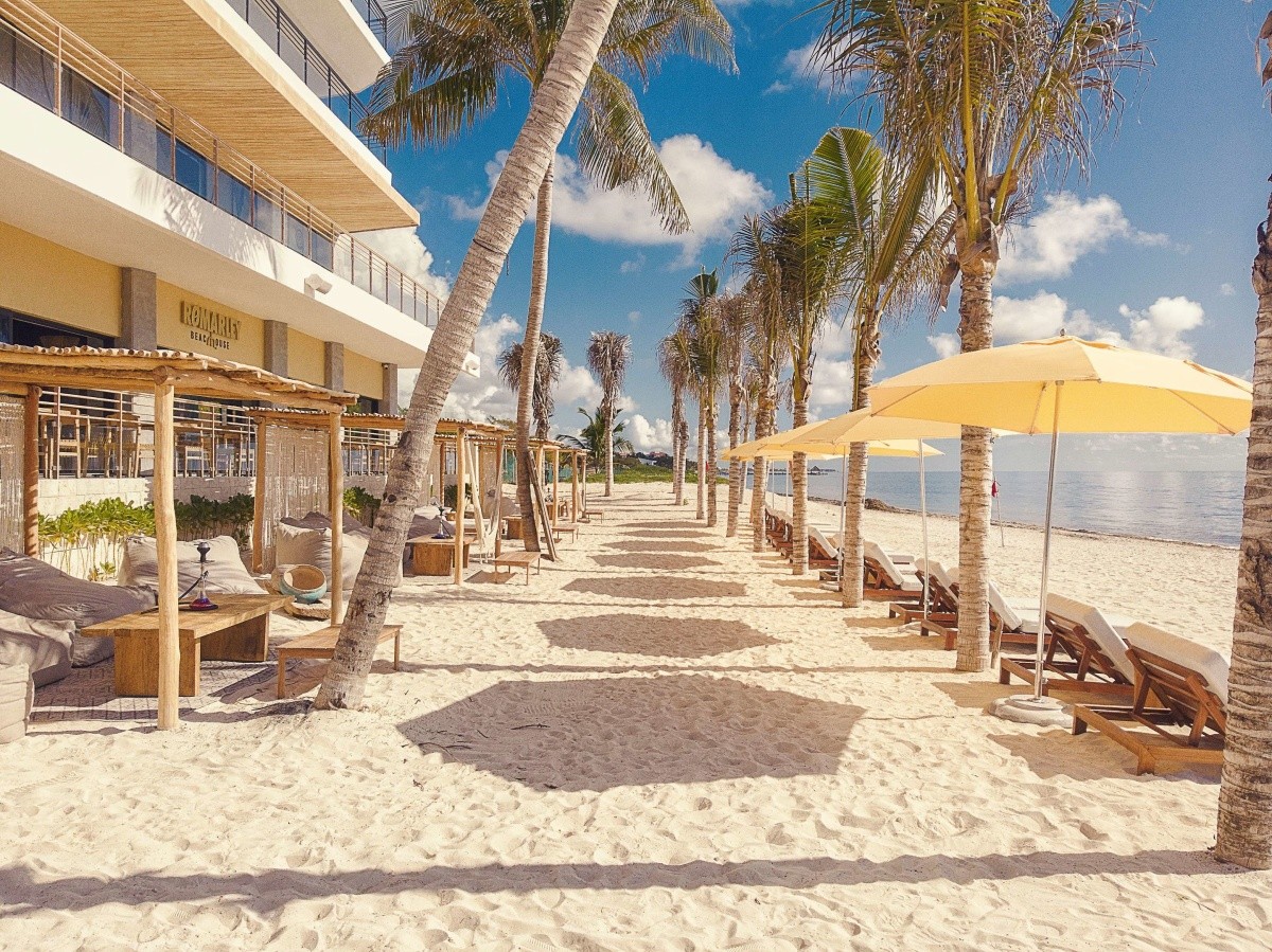 Residences At The Fives Oceanfront (Puerto Morelos)