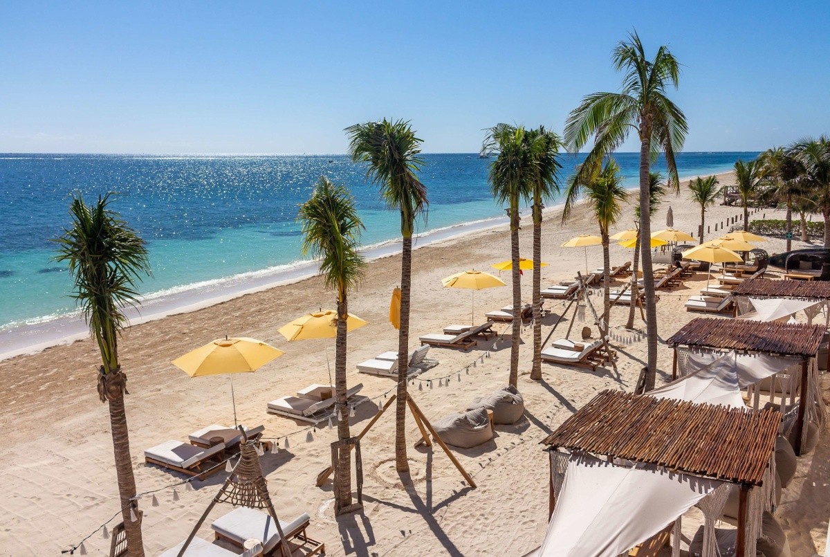 Residences At The Fives Oceanfront (Puerto Morelos)