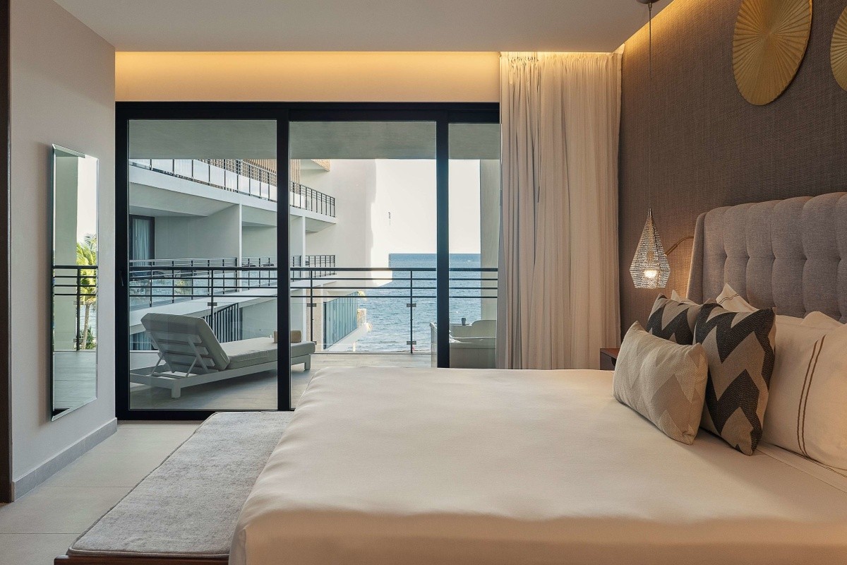 Residences At The Fives Oceanfront (Puerto Morelos)