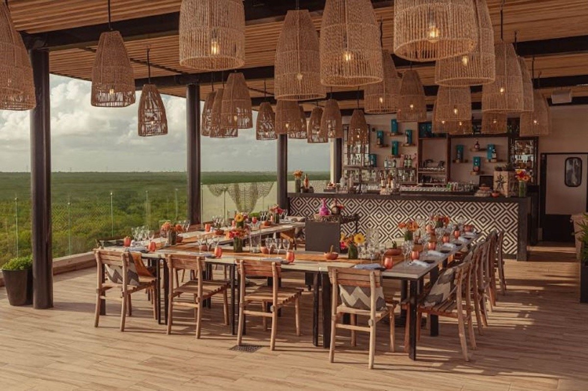 Residences At The Fives Oceanfront (Puerto Morelos)