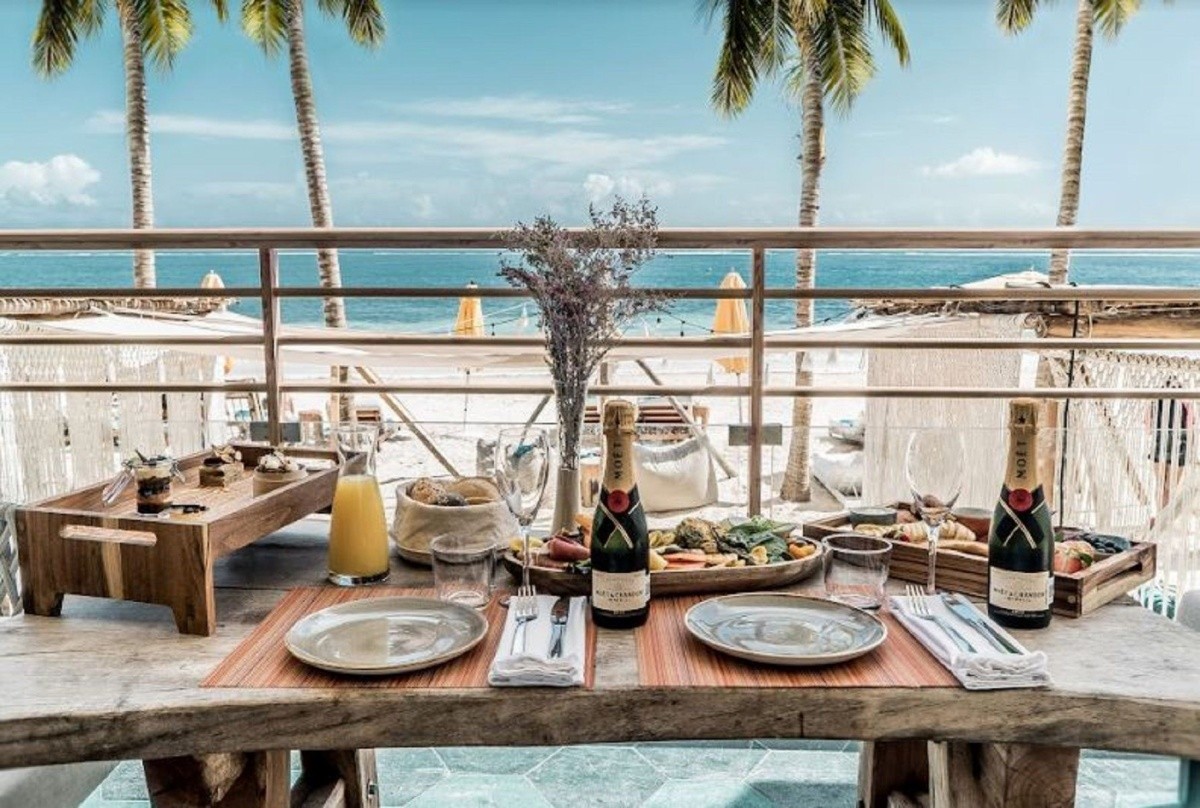 Residences At The Fives Oceanfront (Puerto Morelos)