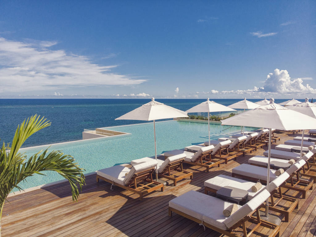 Residences At The Fives Oceanfront (Puerto Morelos)