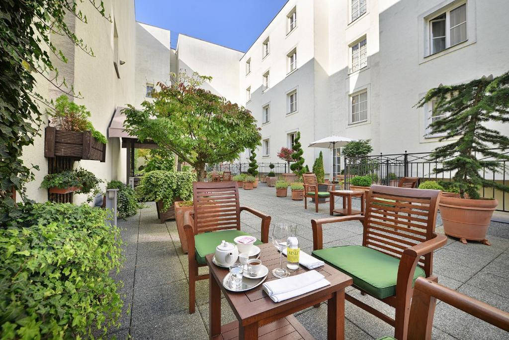 Marrol's Boutique Hotel