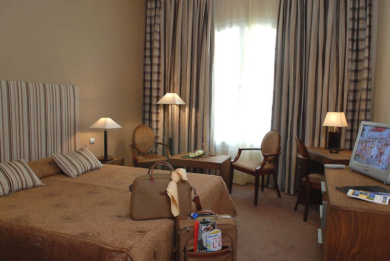 Best Western Le Patio Des Artistes - Cannes