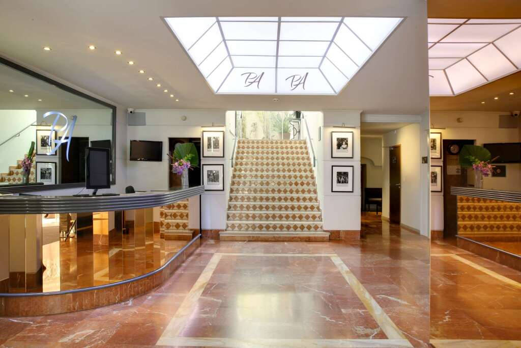 Best Western Le Patio Des Artistes - Cannes