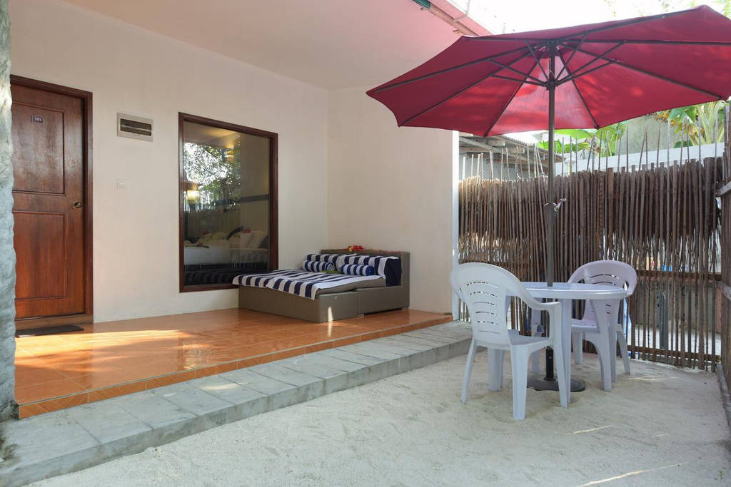 Madi Finolhu Guesthouse