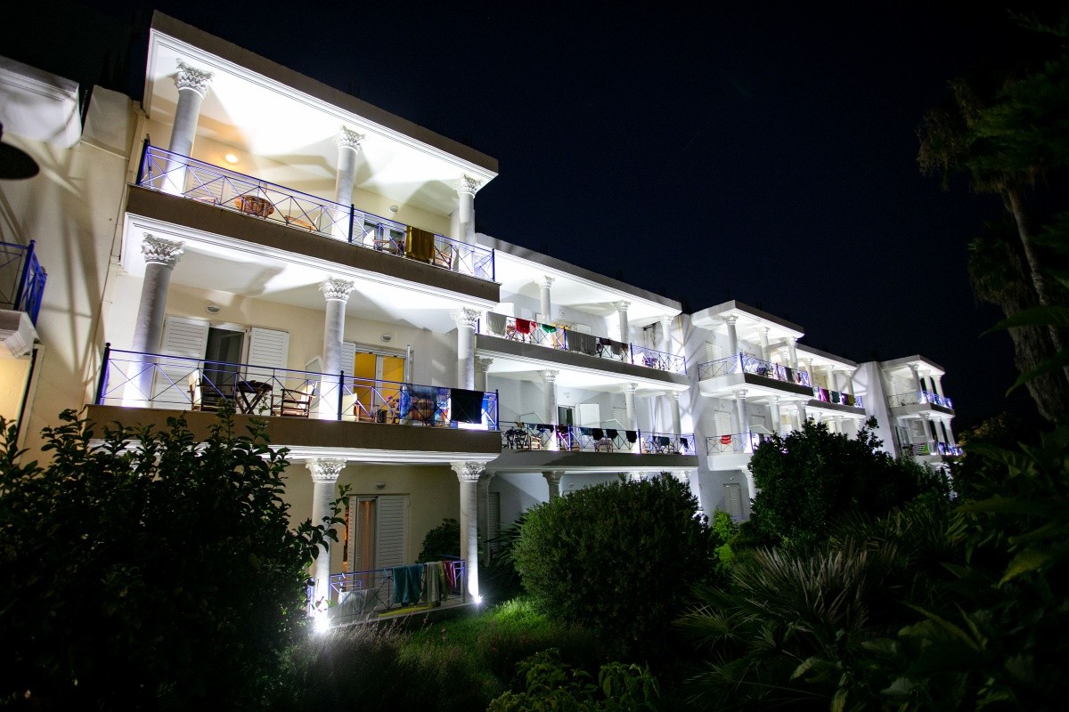 Zeus Paradise