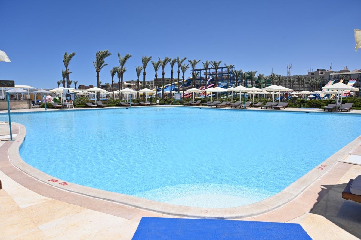 Sunrise Serano Aqua Park Resort