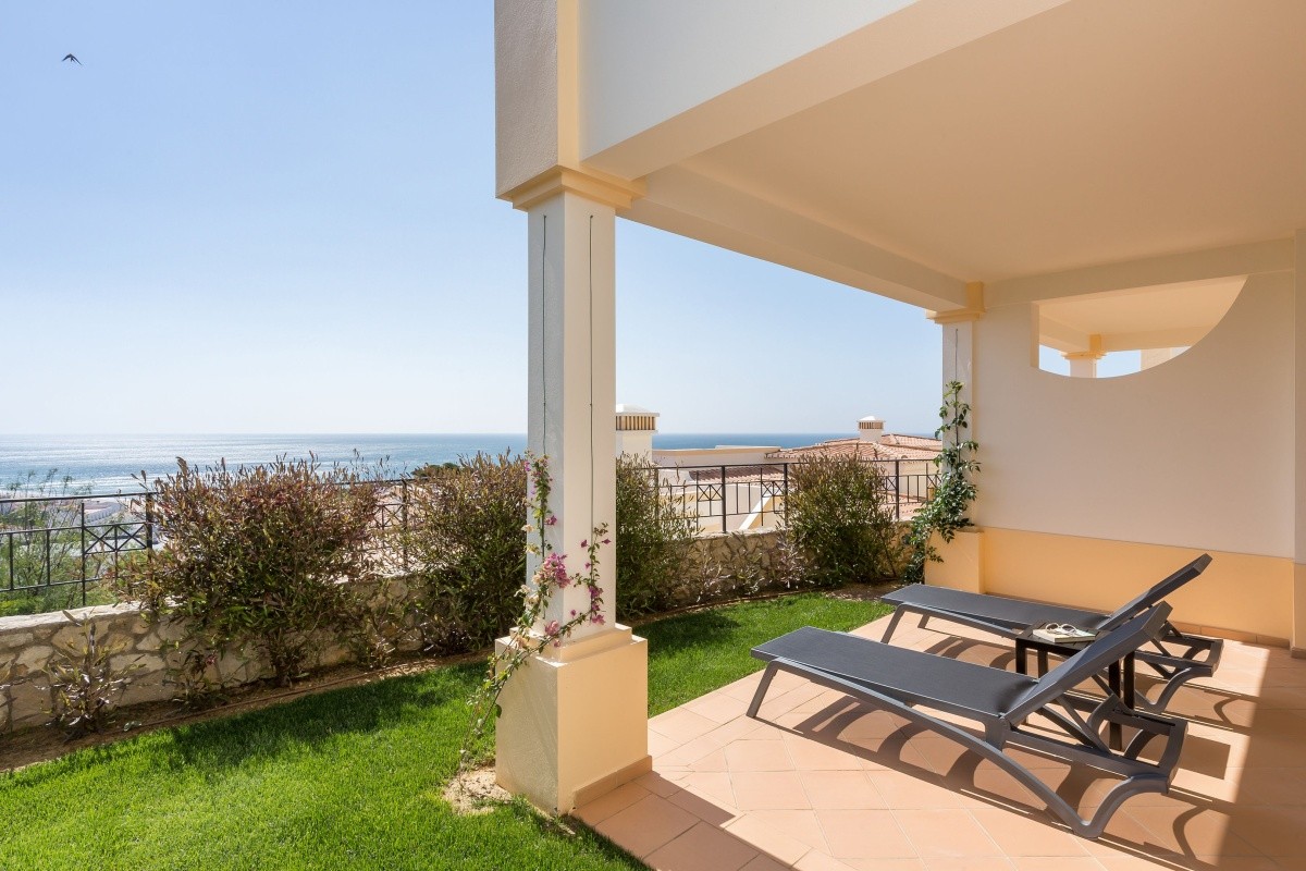 Nau Salema Beach Village