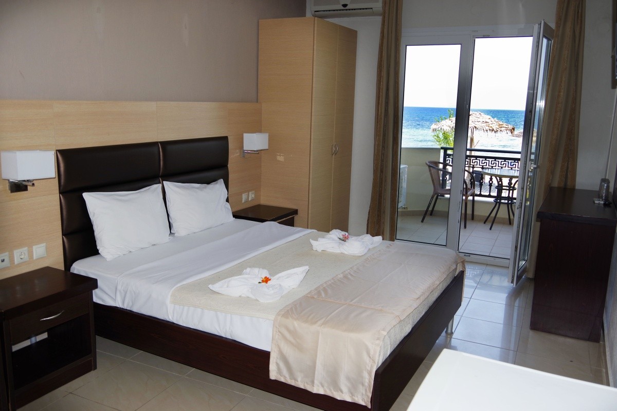 Rachoni Beach & Resort