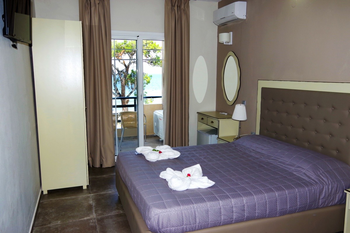 Rachoni Beach & Resort