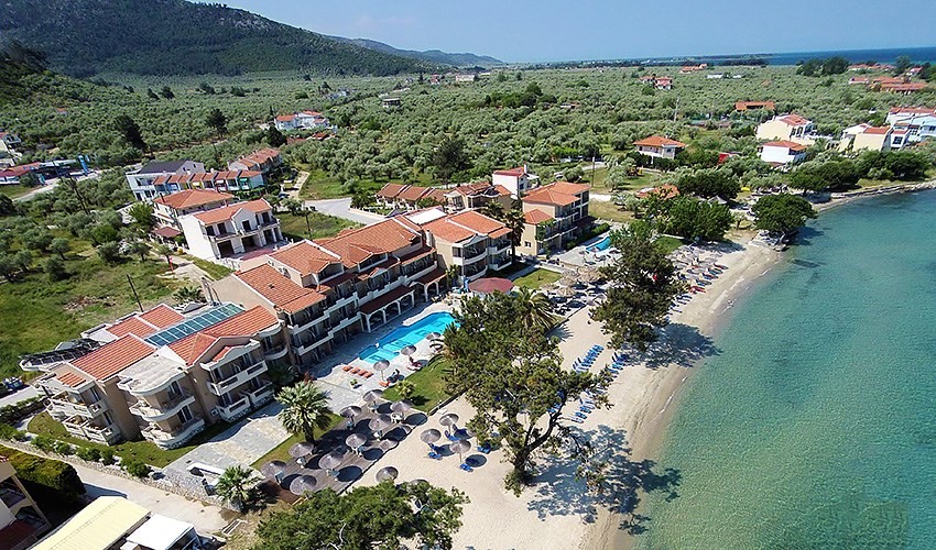 Rachoni Beach & Resort
