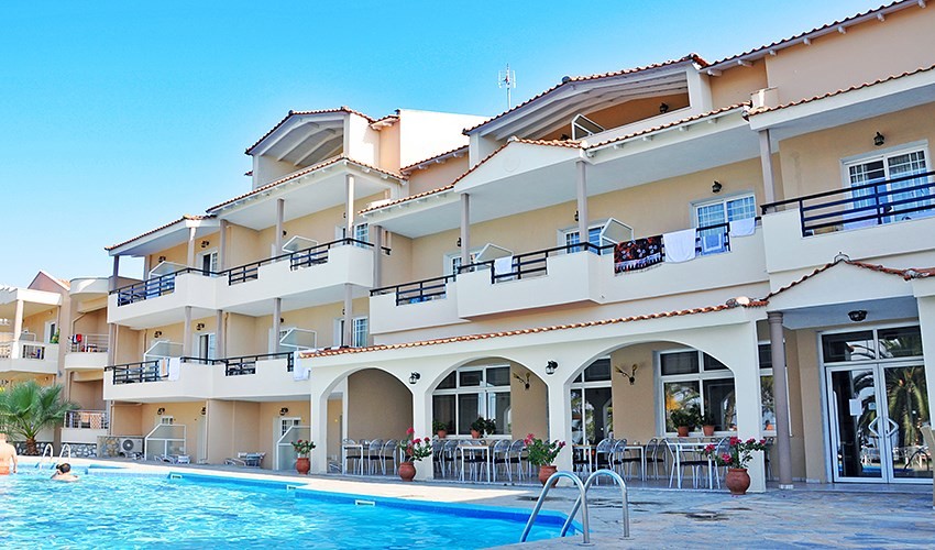Rachoni Beach & Resort