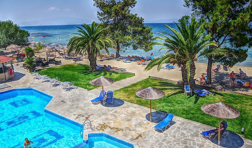 Rachoni Beach & Resort