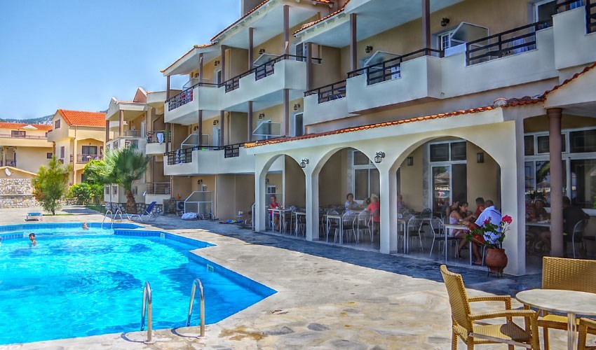Rachoni Beach & Resort