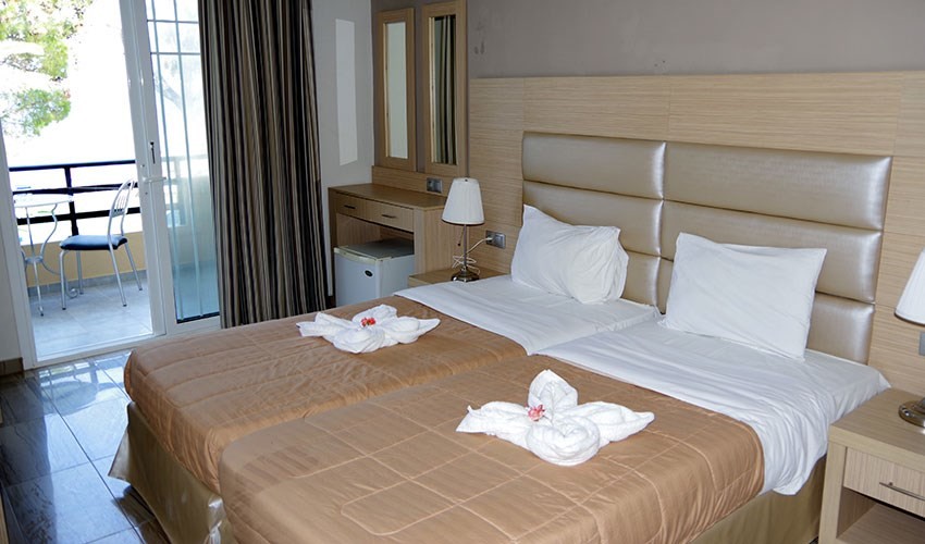 Rachoni Beach & Resort