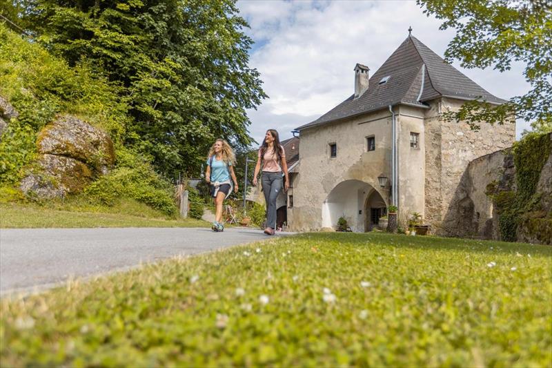 Schatz.kammer - Burg Kreuzen (Bad Kreuzen)
